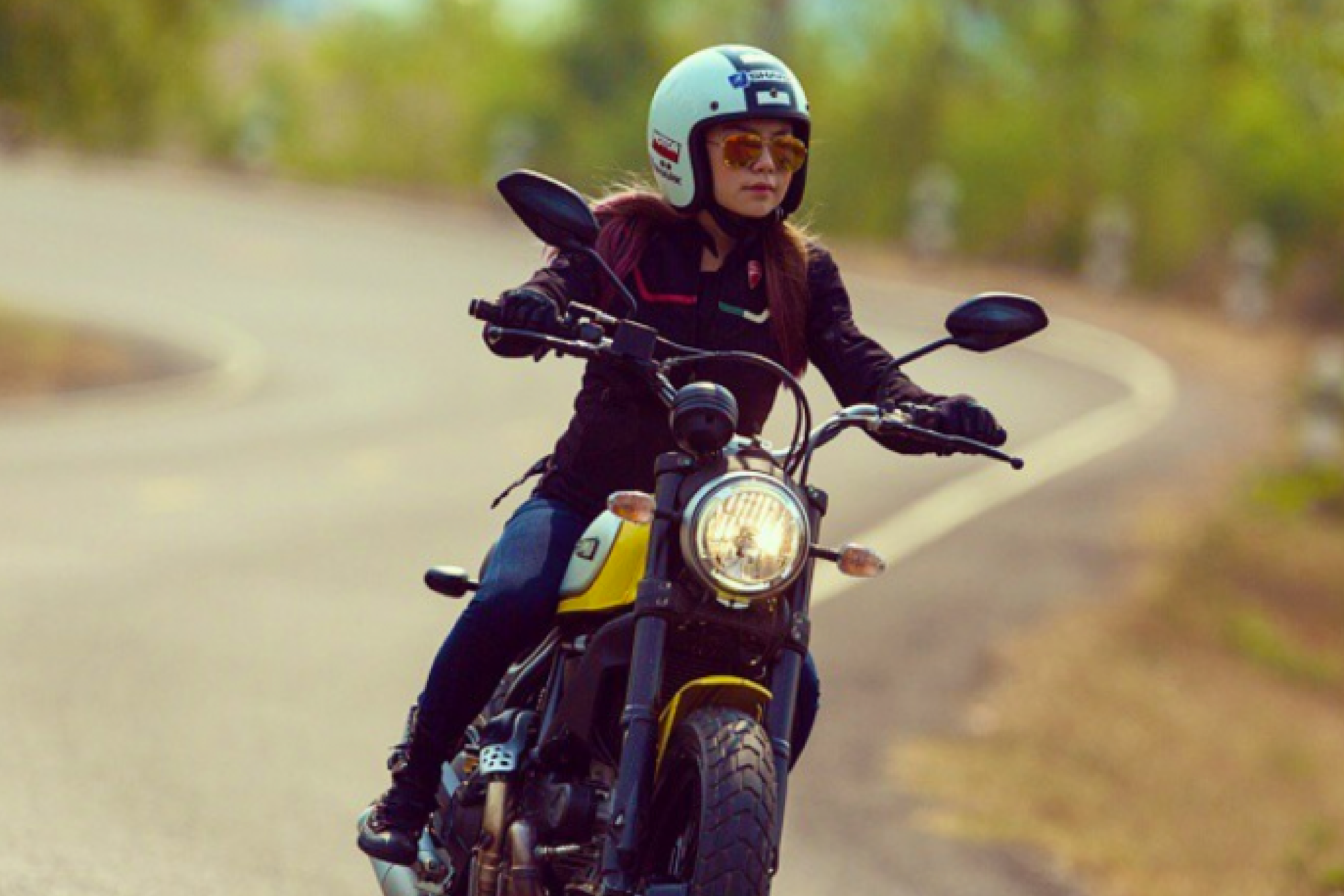 A Singaporean Biker Chick Rode to Mount Everest